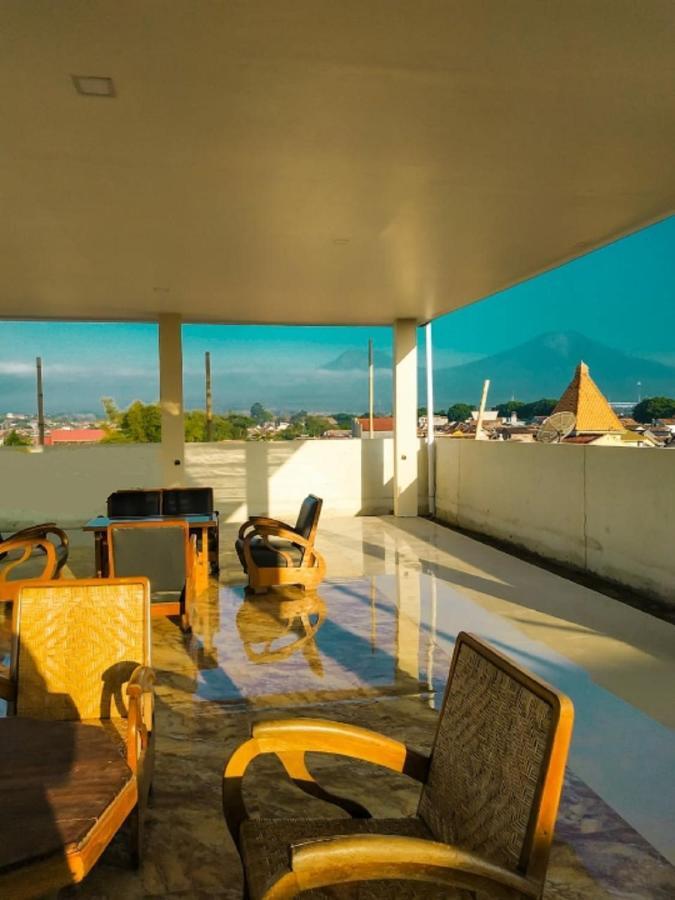 Bluefire Homestay Syariah Banyuwangi  Exterior foto